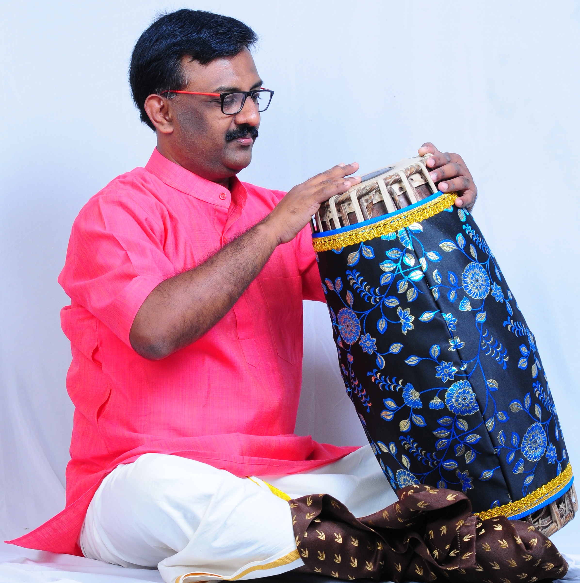 Erickavu N Sunil performing